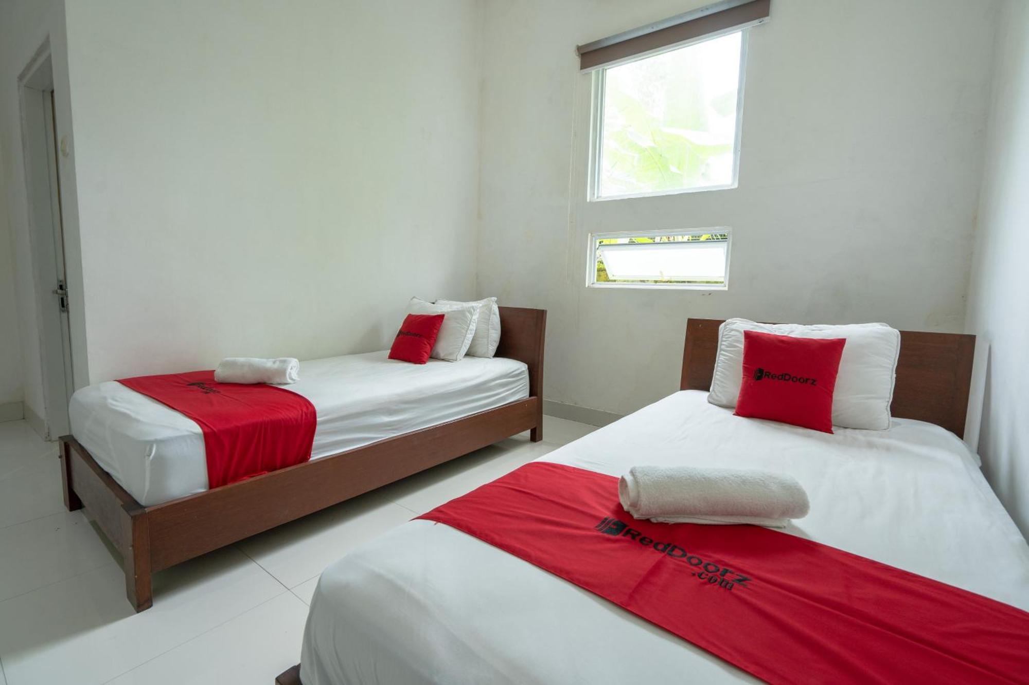 Reddoorz Near Ubud Village 苏卡瓦提 外观 照片