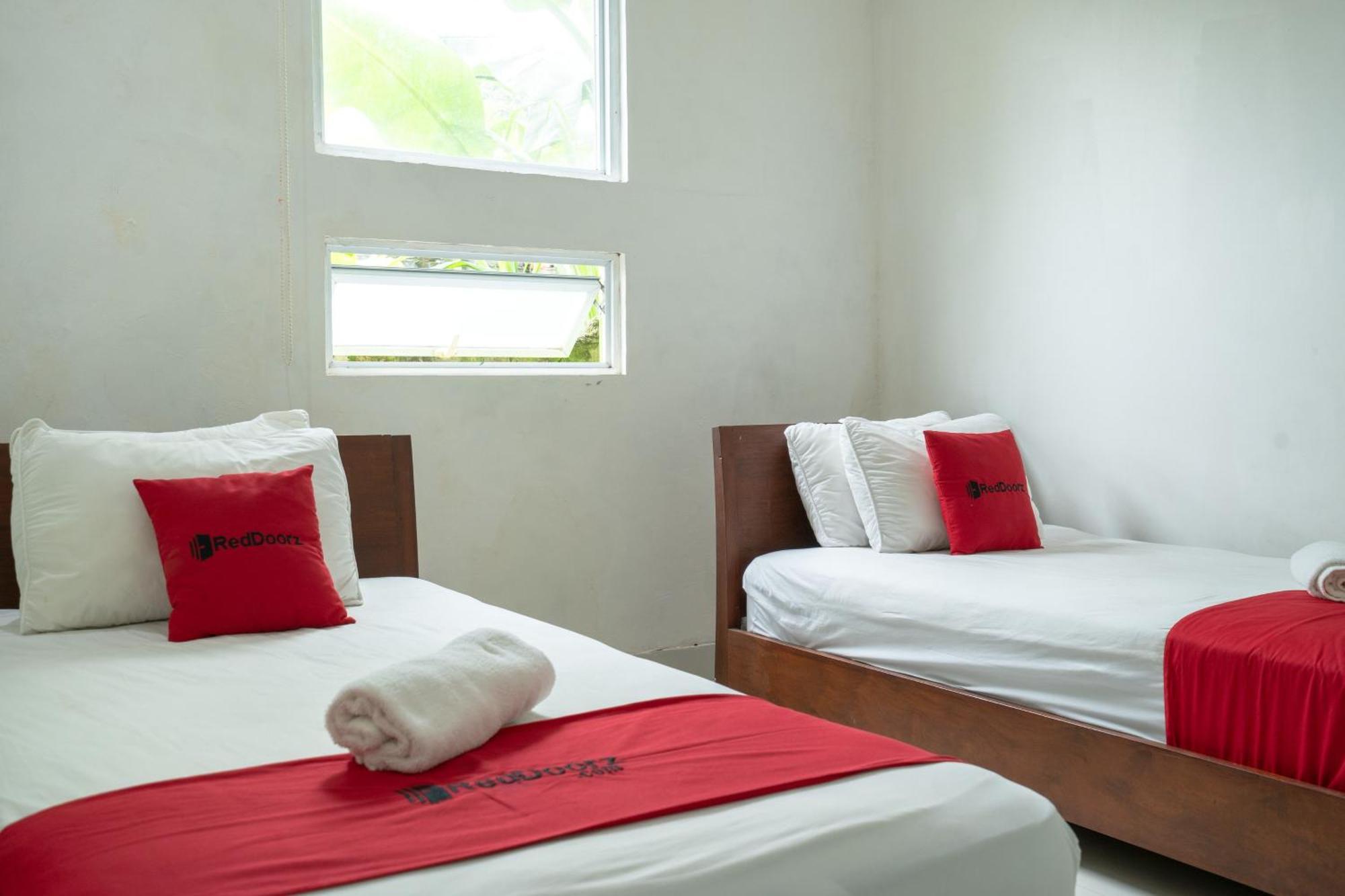 Reddoorz Near Ubud Village 苏卡瓦提 外观 照片