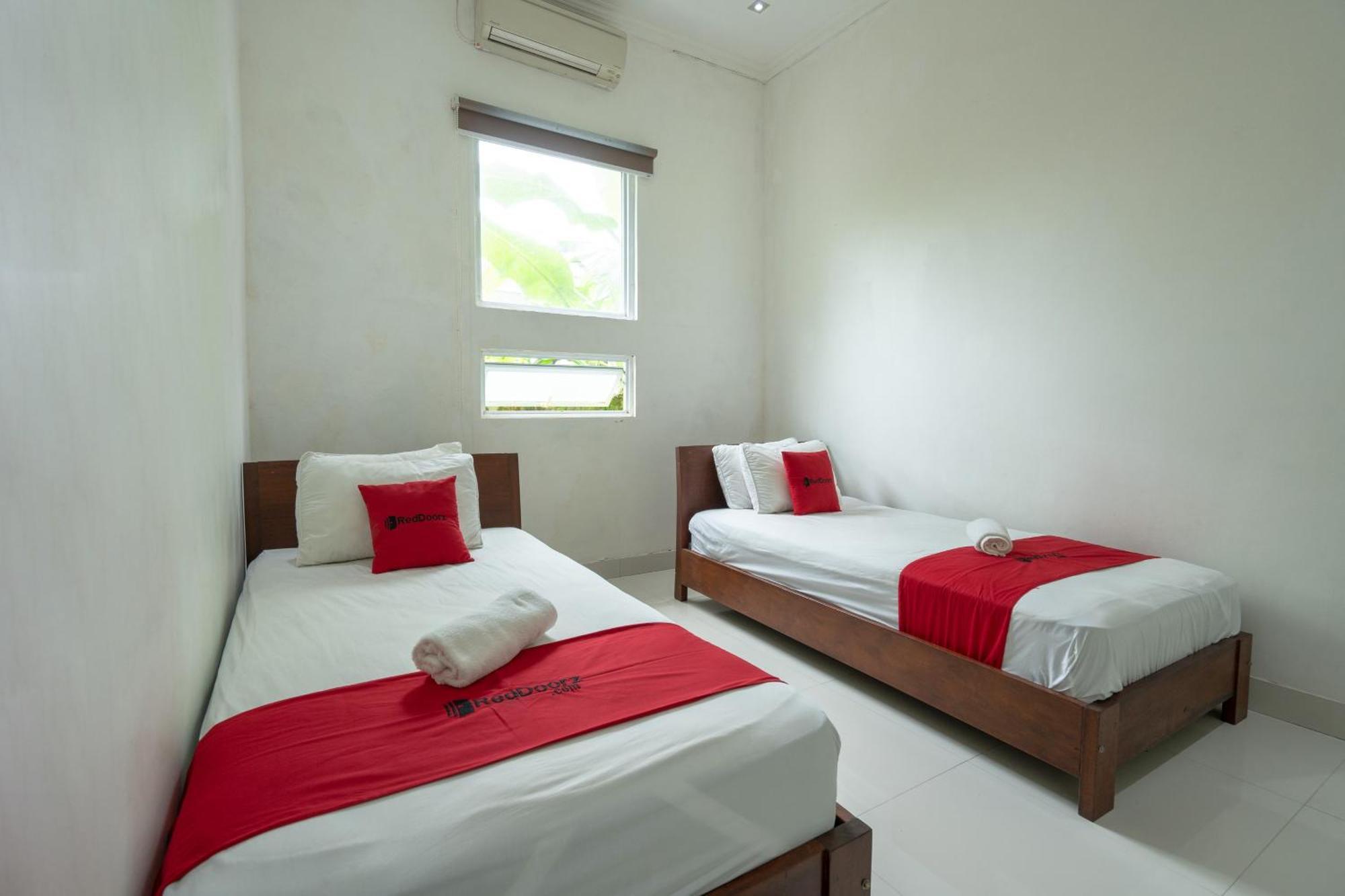 Reddoorz Near Ubud Village 苏卡瓦提 外观 照片