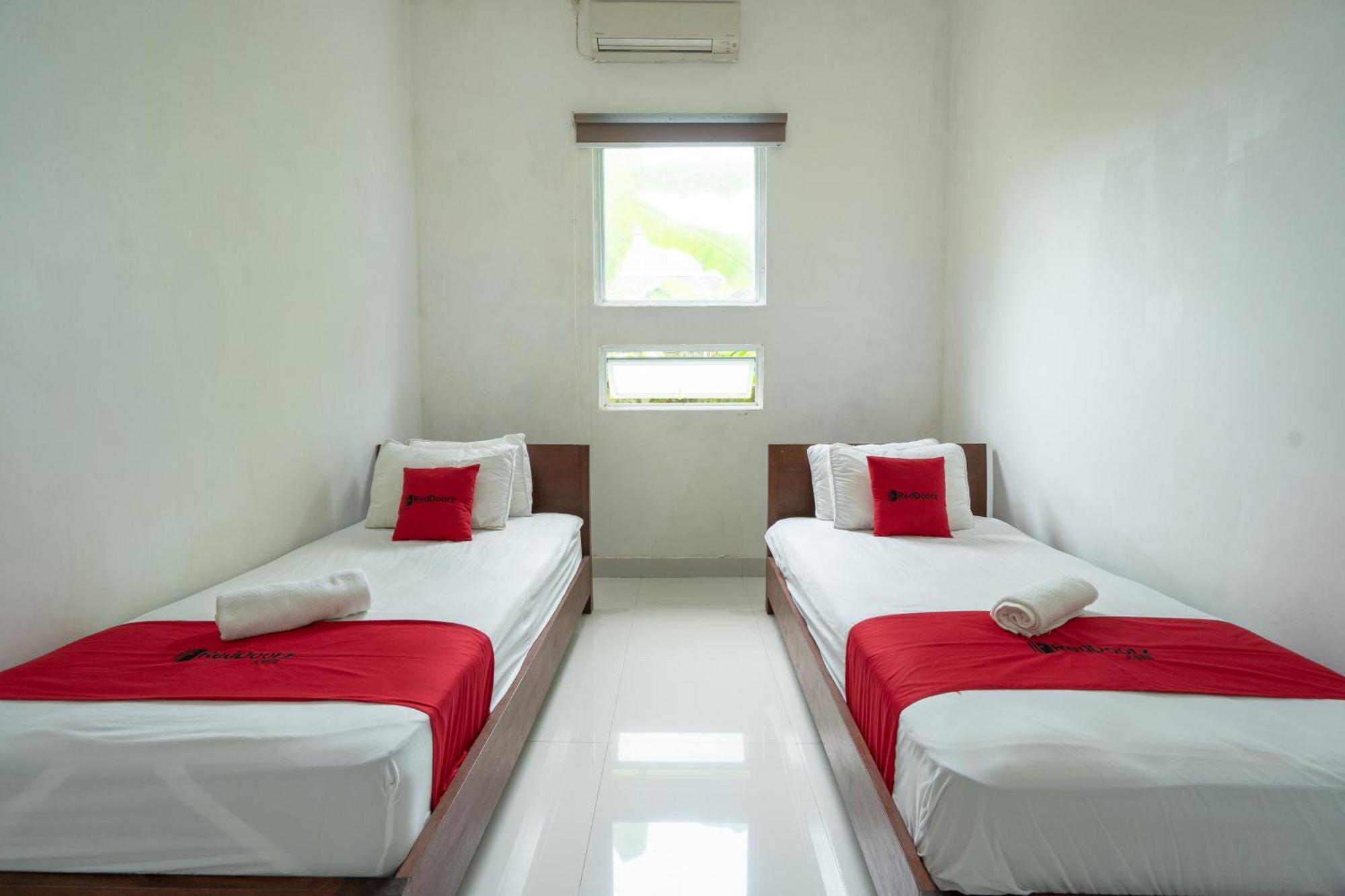 Reddoorz Near Ubud Village 苏卡瓦提 外观 照片