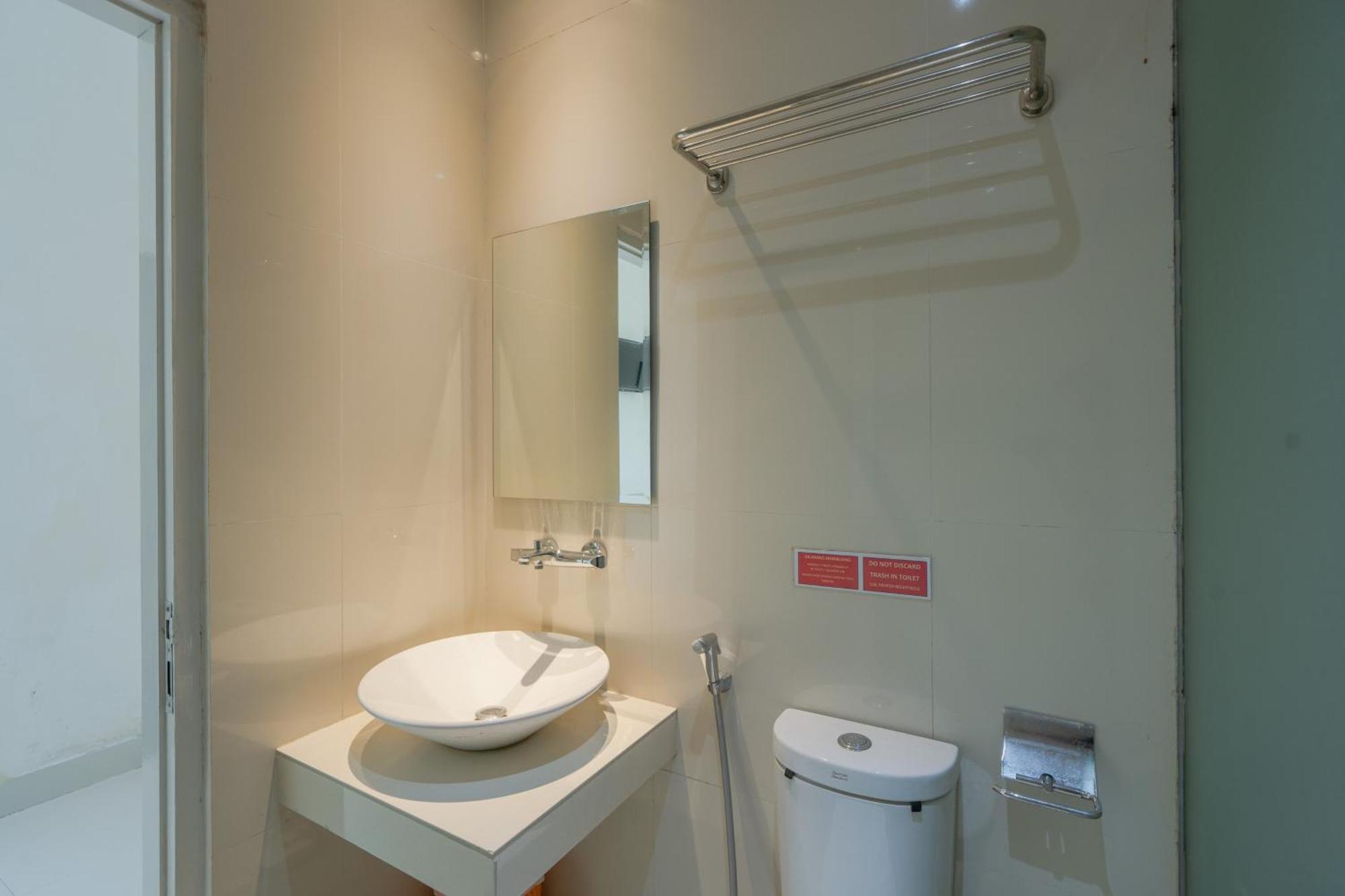 Reddoorz Near Ubud Village 苏卡瓦提 外观 照片