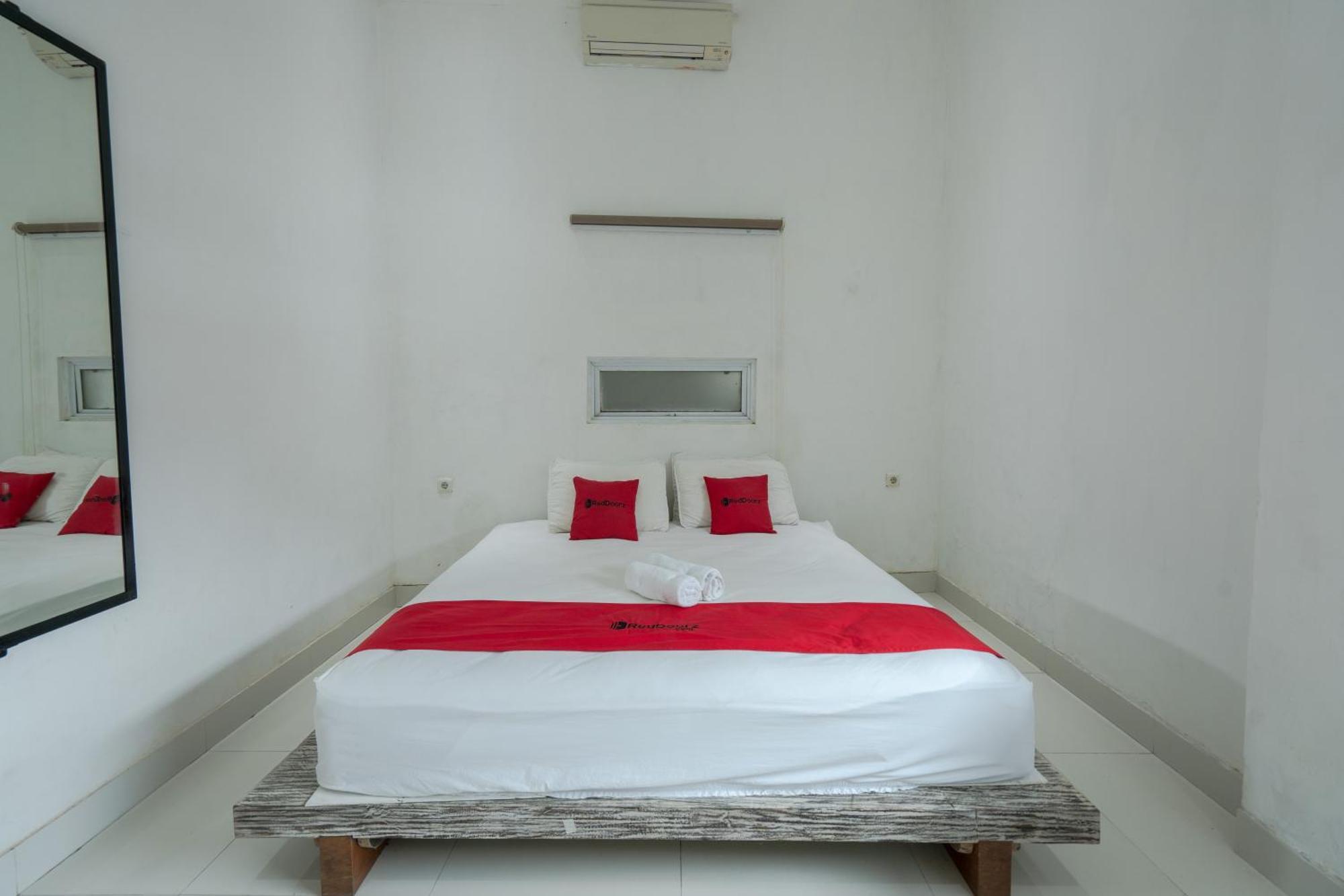 Reddoorz Near Ubud Village 苏卡瓦提 外观 照片