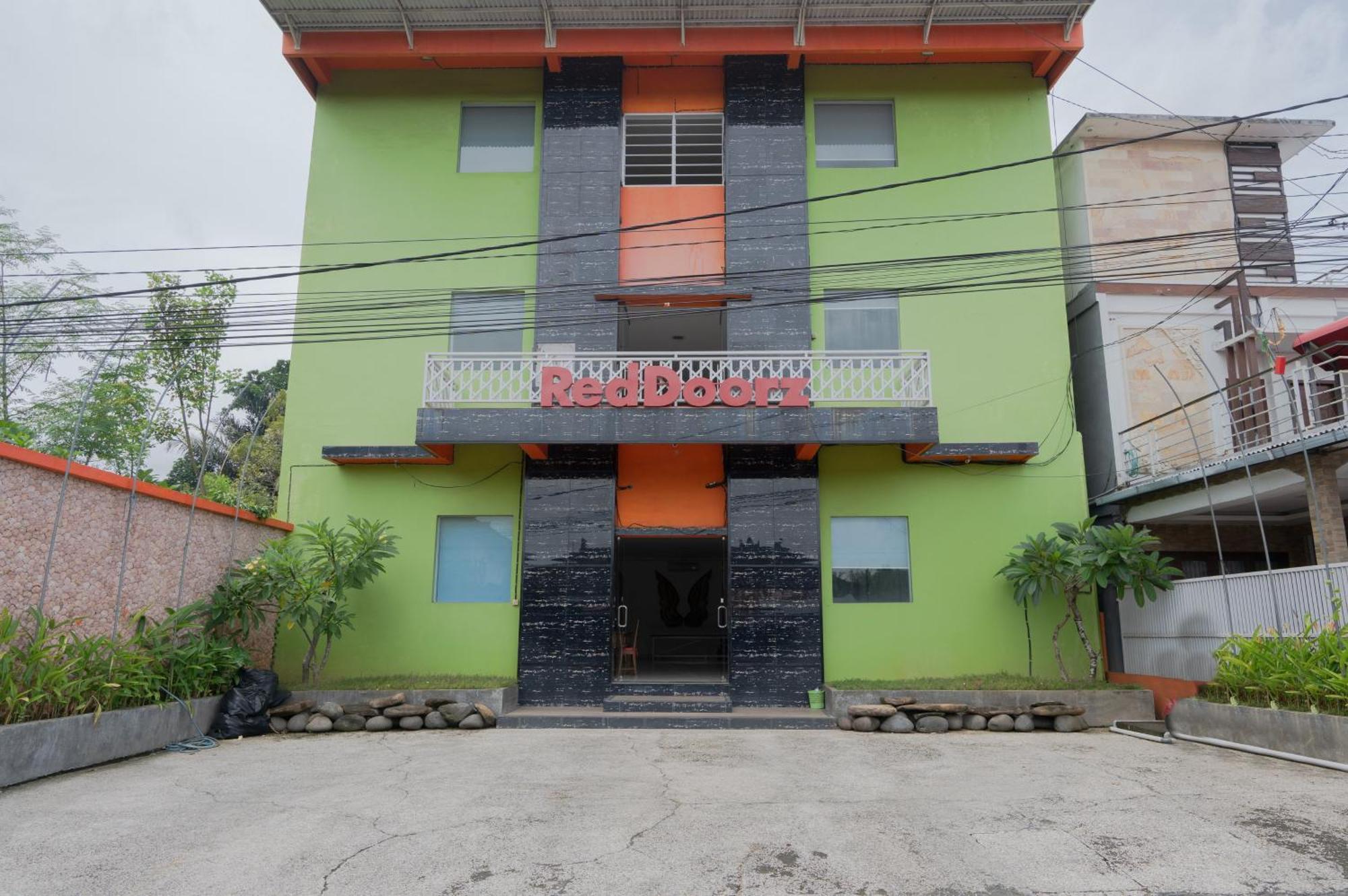 Reddoorz Near Ubud Village 苏卡瓦提 外观 照片