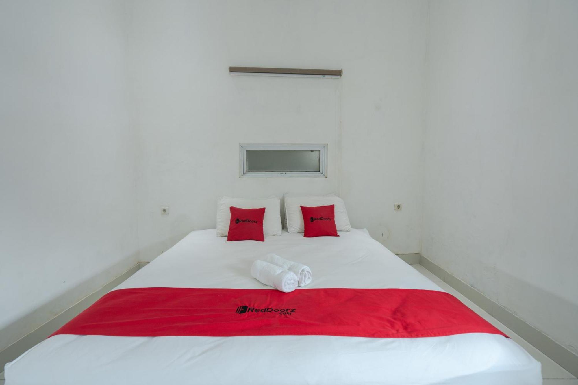 Reddoorz Near Ubud Village 苏卡瓦提 外观 照片